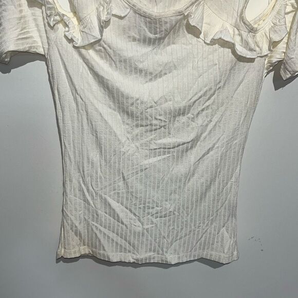 Timing Women's Cream Ruffled Off The Shoulder Ribbed Knit Blouse Small NWT - Picture 5 of 8